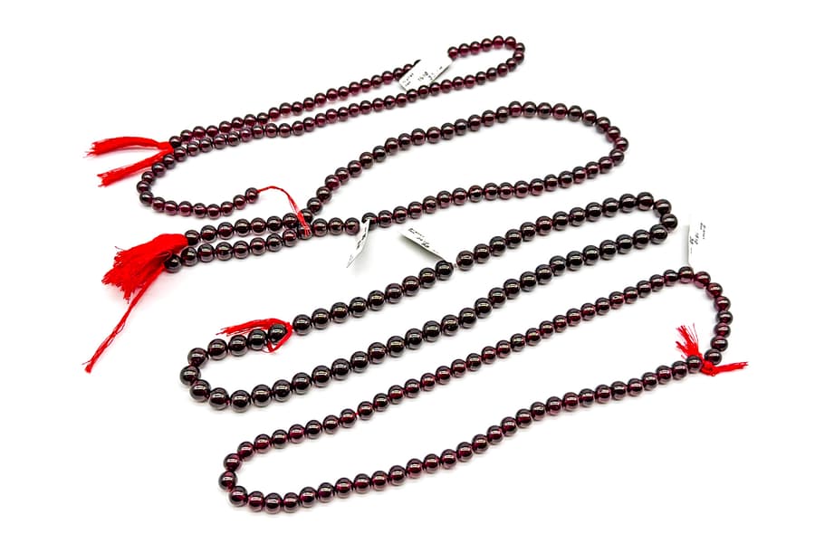4 Granat Stränge